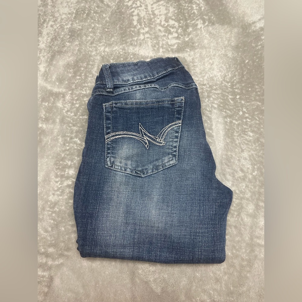 Straight Leg Wranglers. 7x34. Worn a few times. Great Condition!
